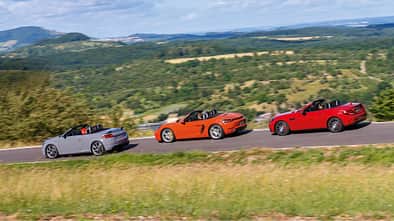Audi TT RS Roadster, Mercedes-AMG SLC 43, Porsche 718 Boxster S Seite