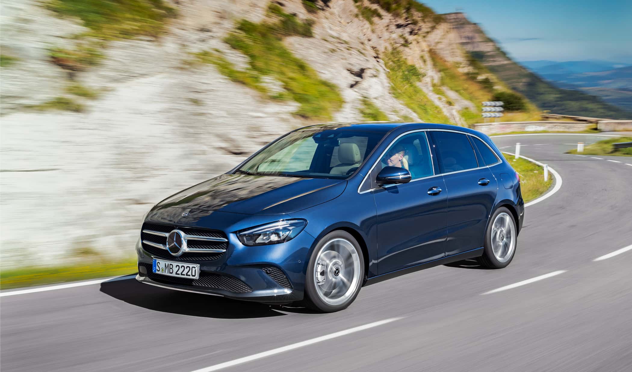 3D Rubberen Automatten Voor Mercedes B-Klasse 2019 – TPE, Hoge Rand, Antislip, Geurloos – Exacte Pasvorm, Duitse Kwaliteit