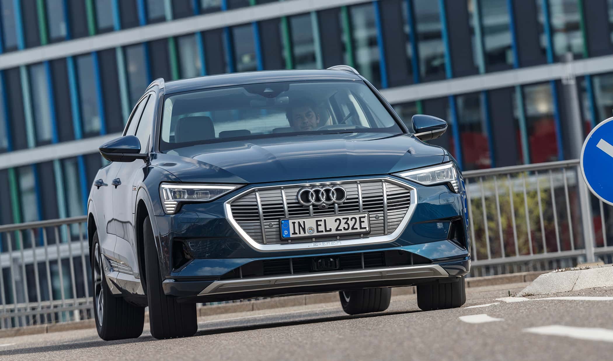 Superg-nstige-Luxus-E-Autos-Deshalb-sind-gebrauchte-e-tron-und-Co-so-billig