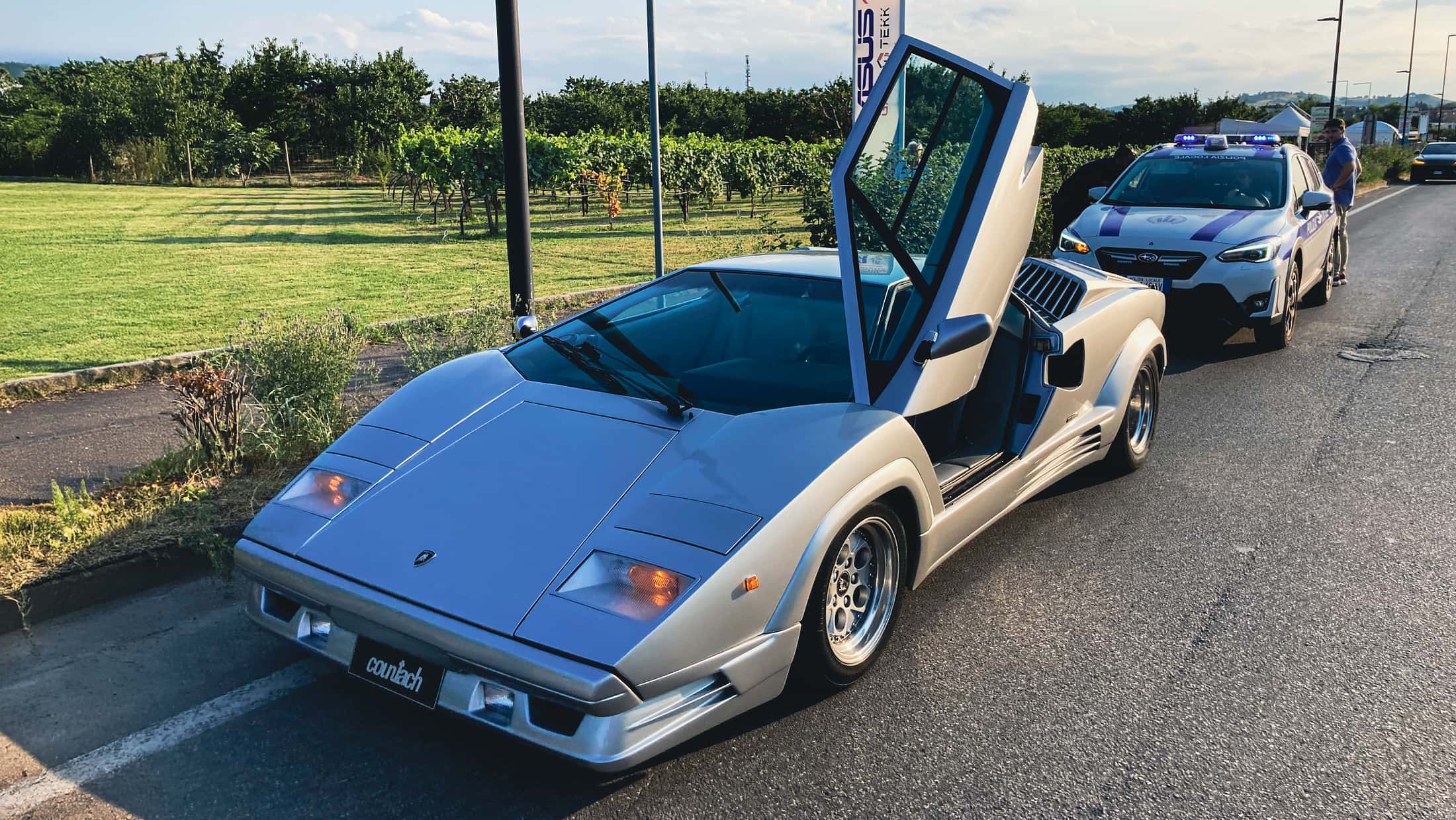 Lamborghini Countach Fahrbericht mit Video