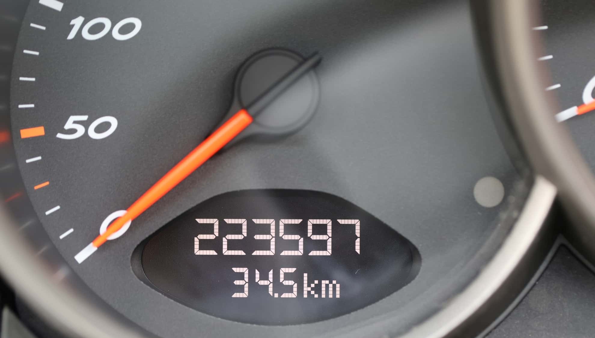 Fahrleistungen-von-E-und-Verbrenner-Autos-Wer-frisst-mehr-Kilometer-Sie-liegen-falsch-