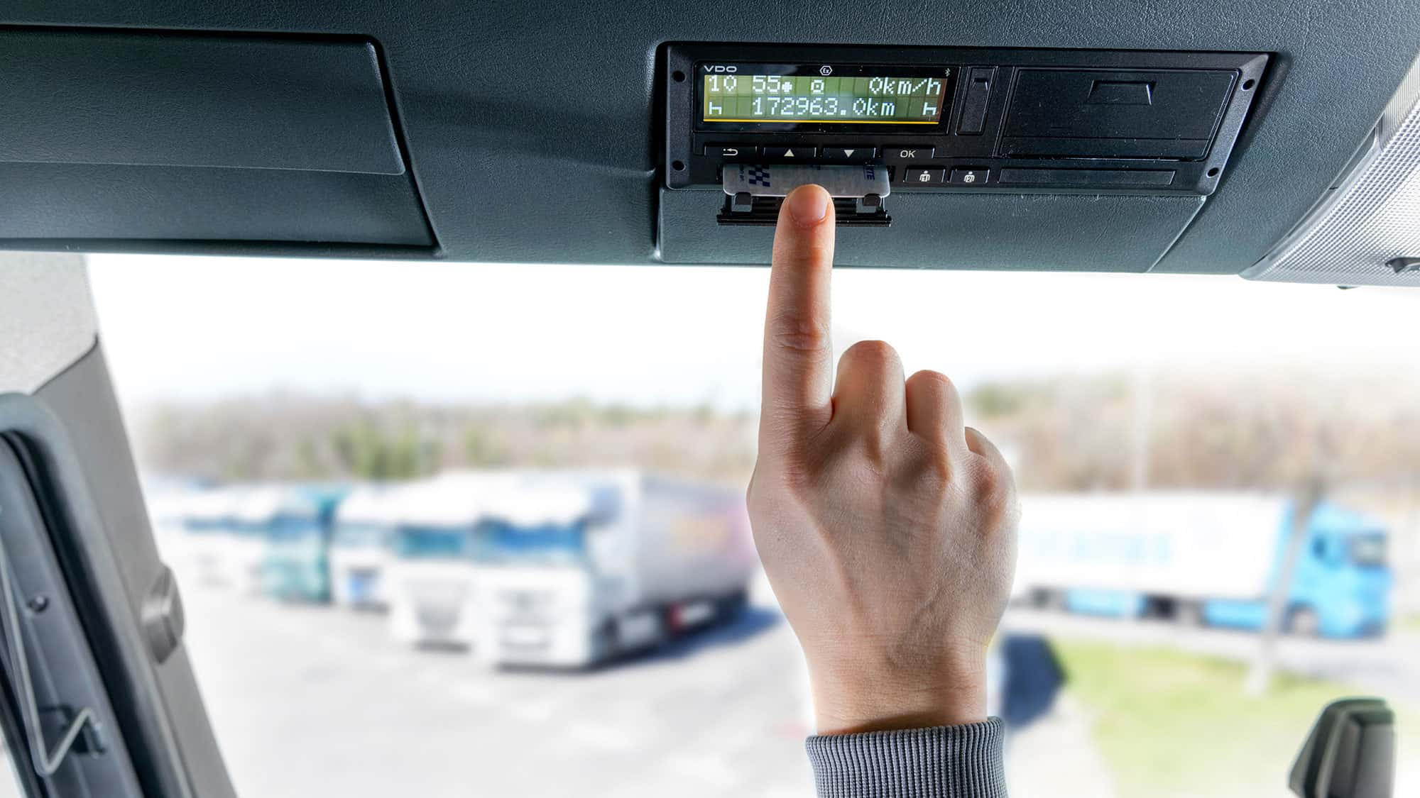 Neue-EU-Regeln-f-r-Transporter-Sprinter-und-Co-brauchen-ab-2026-Fahrtenschreiber