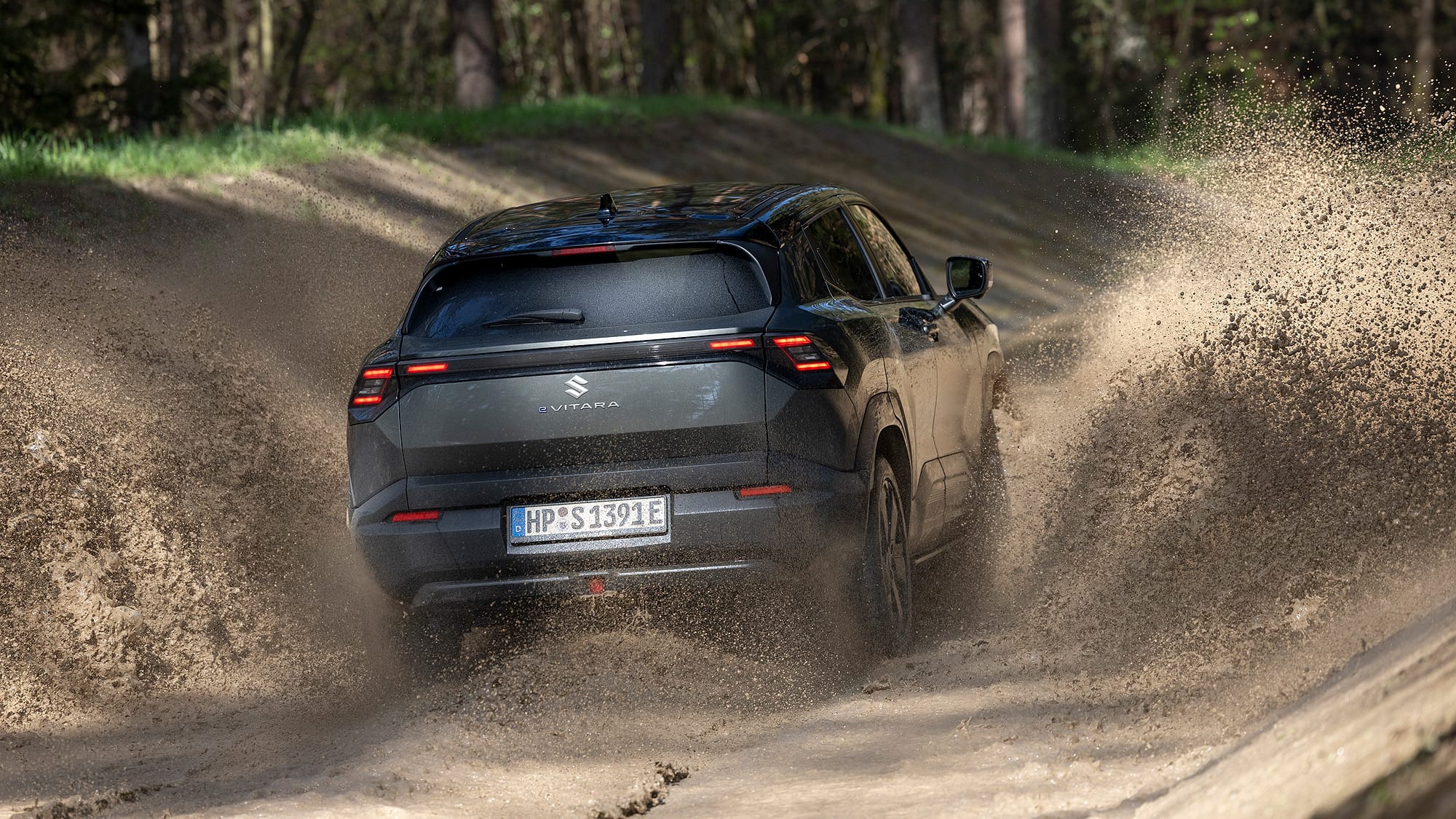 Suzuki-e-Vitara-im-ersten-Test-Was-kann-Suzukis-erstes-E-Modell-