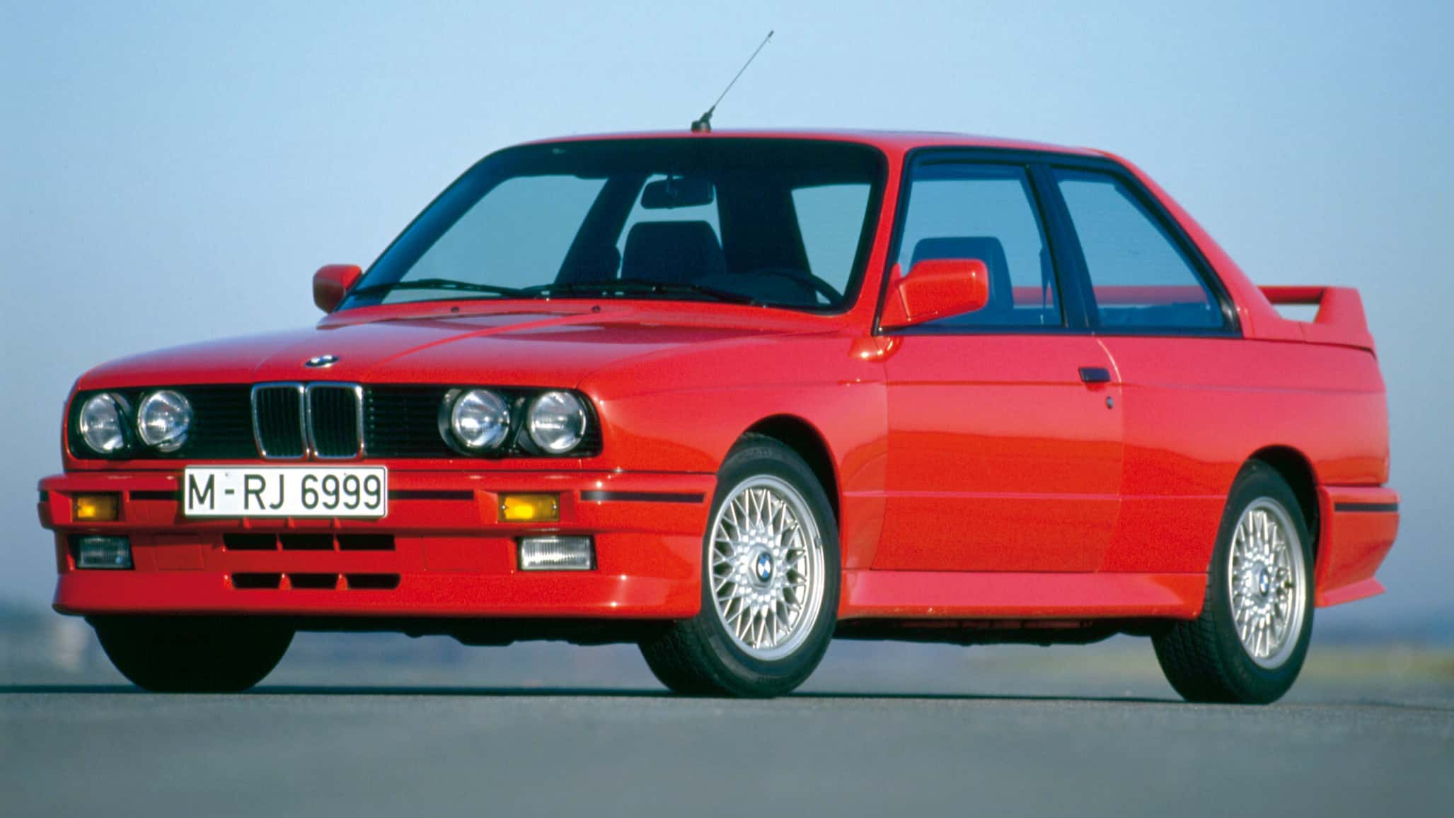 BMW M3 E30, Baujahr 1986 bis 1991 Technische Daten zu allen Motorisierungen