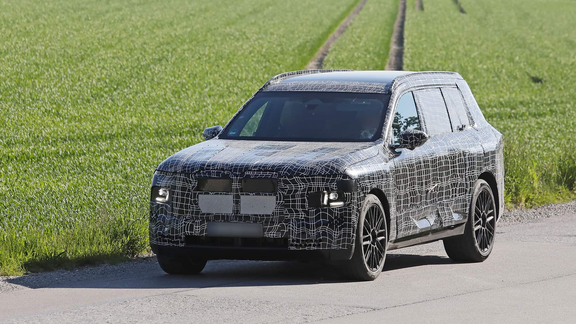 2-Generation-BMW-X7-erwischt-BMW-denkt-Luxus-SUV-neu