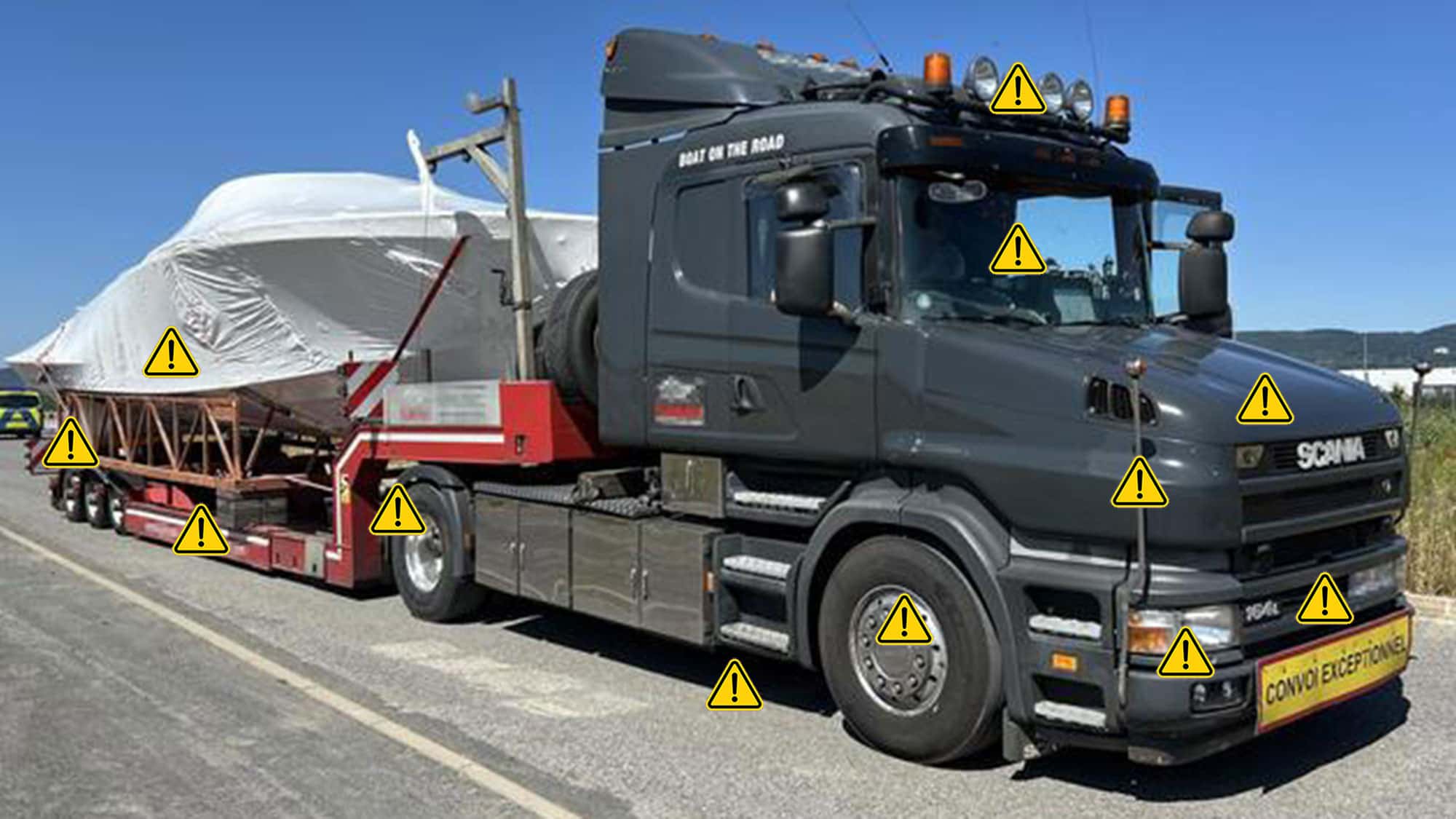Hessen-statt-St-Tropez-Millionen-Yacht-auf-Schrott-Transporter-gestoppt
