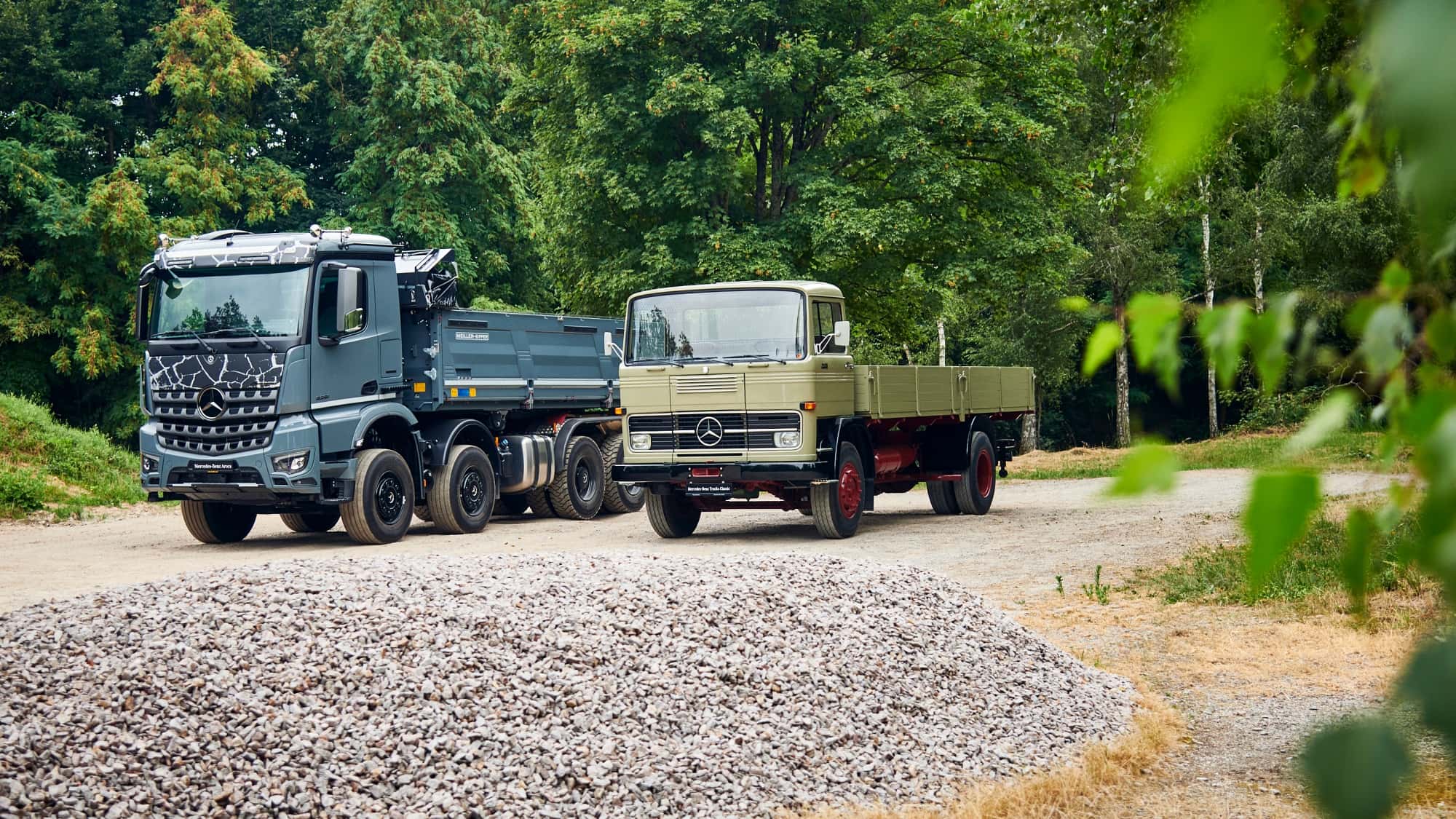 Mercedes-Arocs-und-sein-Urahn-LP-1519-Die-Geburtstunde-der-modernen-Mercedes-Frontlenker