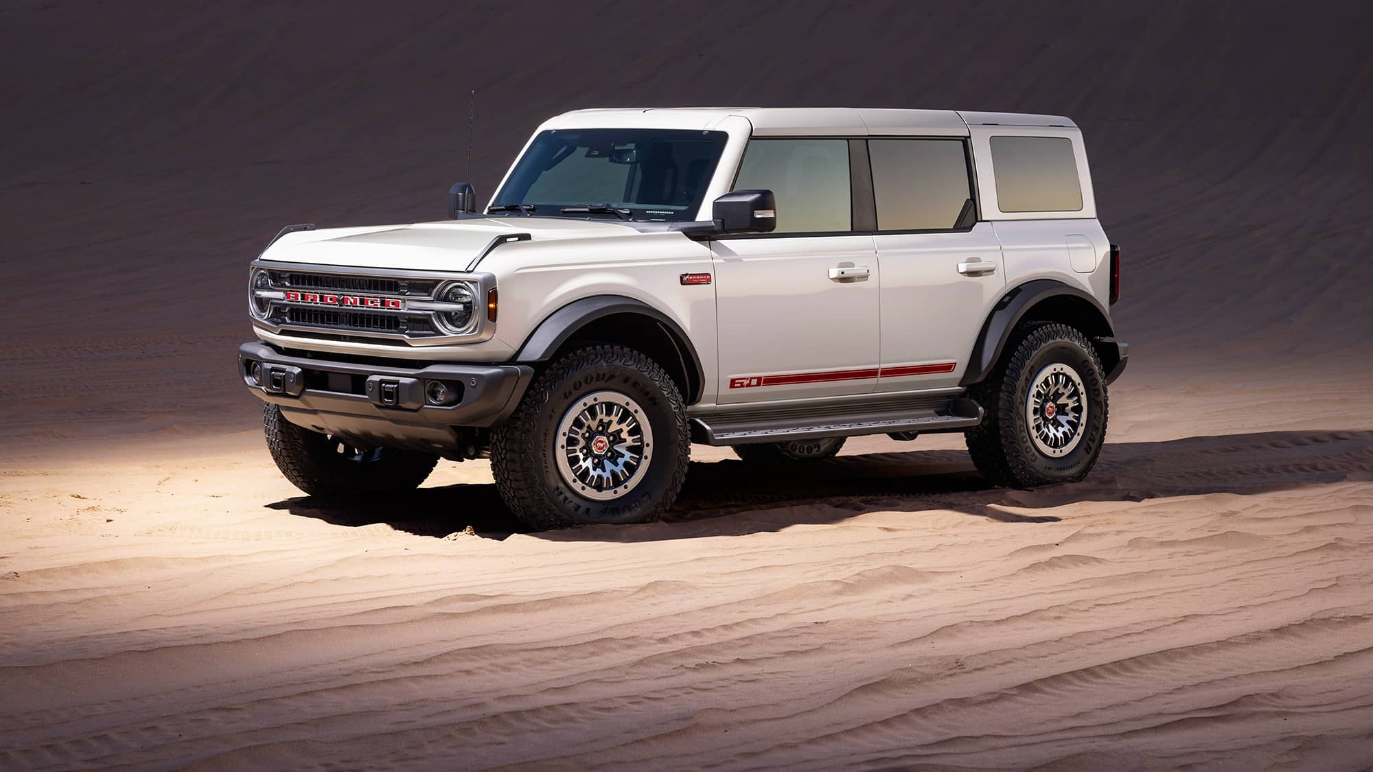Ford-Bronco-60th-Anniversary-Package-Jubil-umsmodell-voller-Retro-Charme