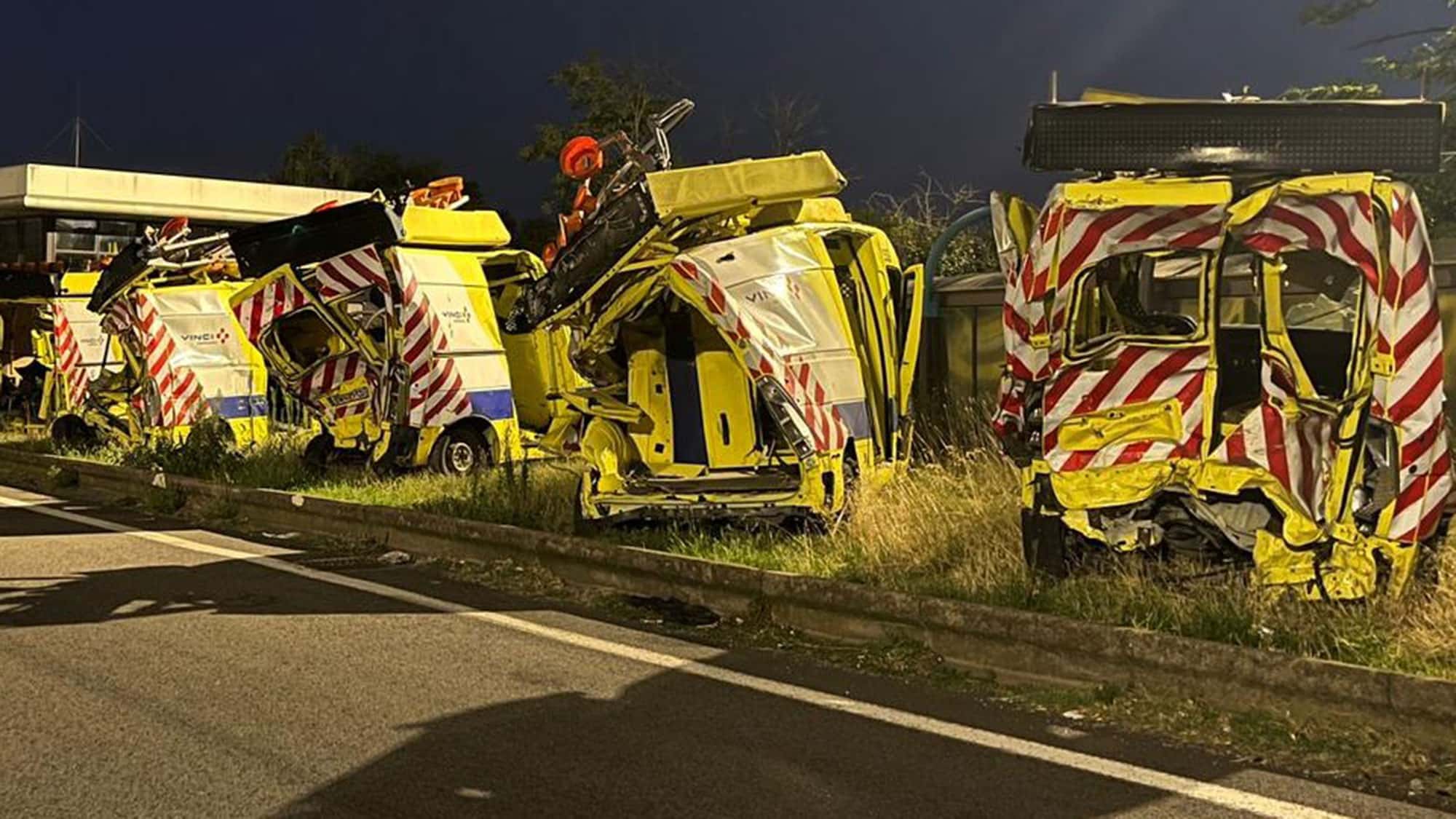 Schrottautos-auf-Frankreichs-Autobahnen-Was-hat-es-mit-diesen-Unfall-Autos-auf-sich-