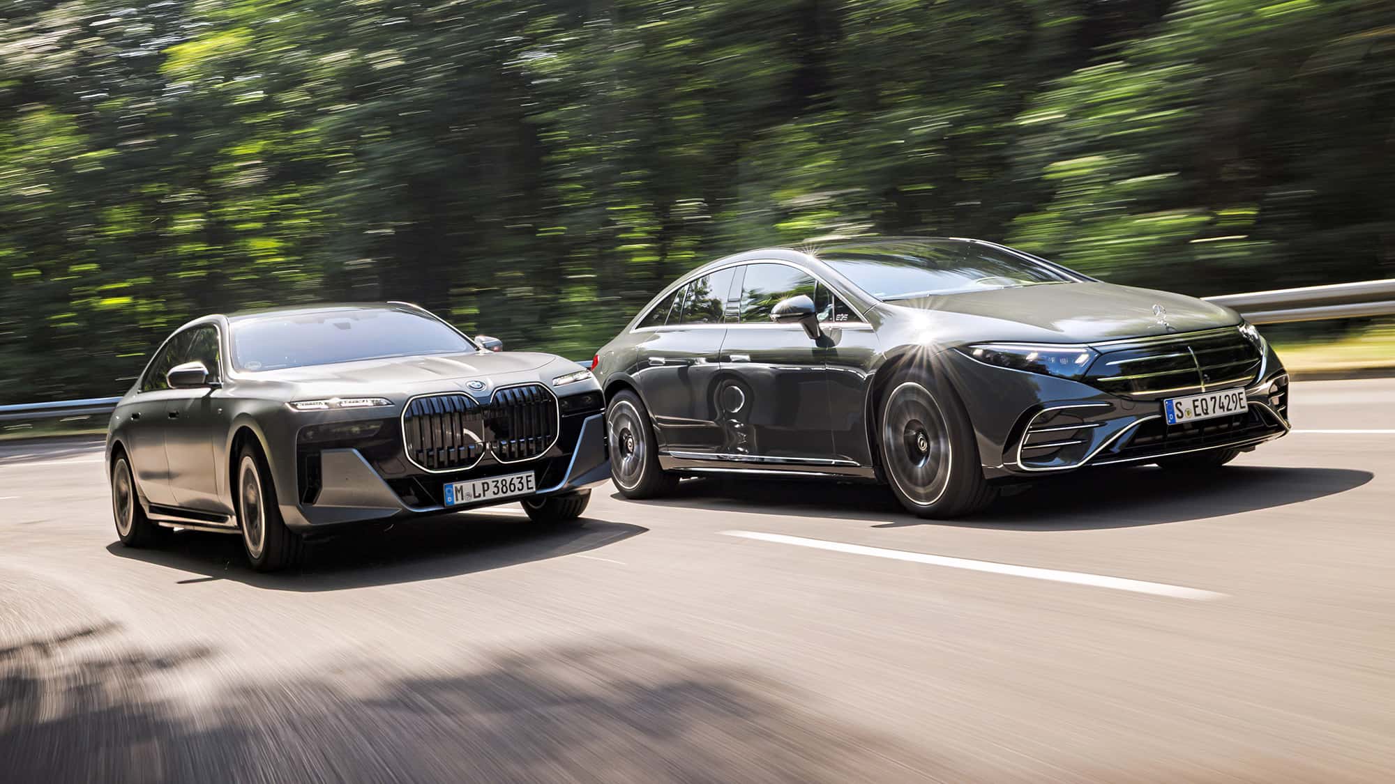 BMW-i7-xDrive60-Mercedes-EQS-580-Welcher-elektrische-Luxuskreuzer-ist-der-beste-