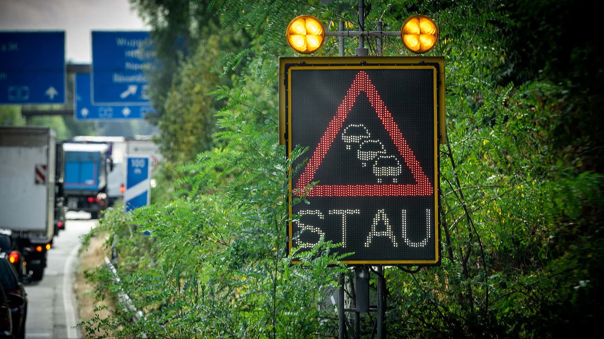 Staus-am-Samstag-30-8-2025-Probleme-auf-der-A7-Das-sind-die-gr-ten-Staufallen-heute
