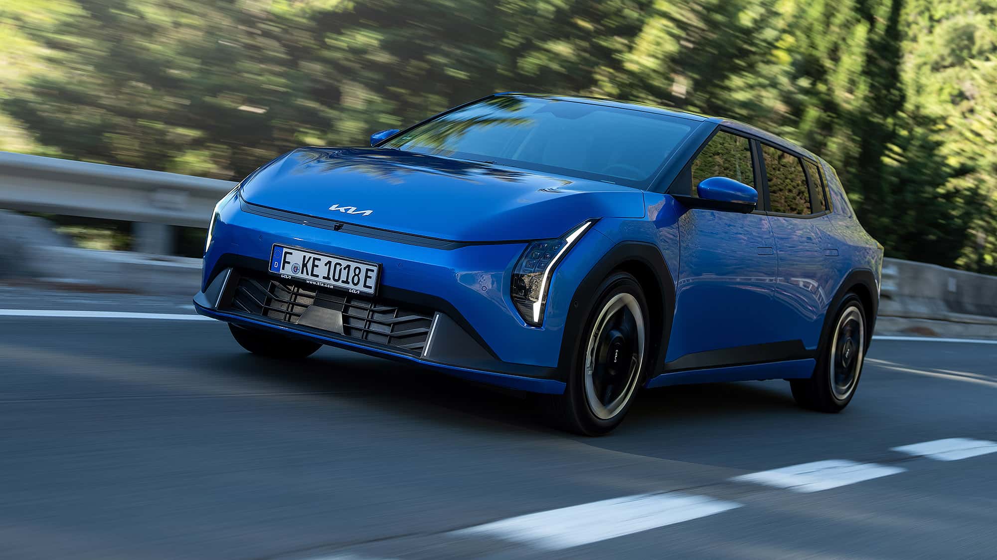 Kia-EV4-berzeugt-mit-Ausstattung-Viel-Elektroauto-f-rs-Geld