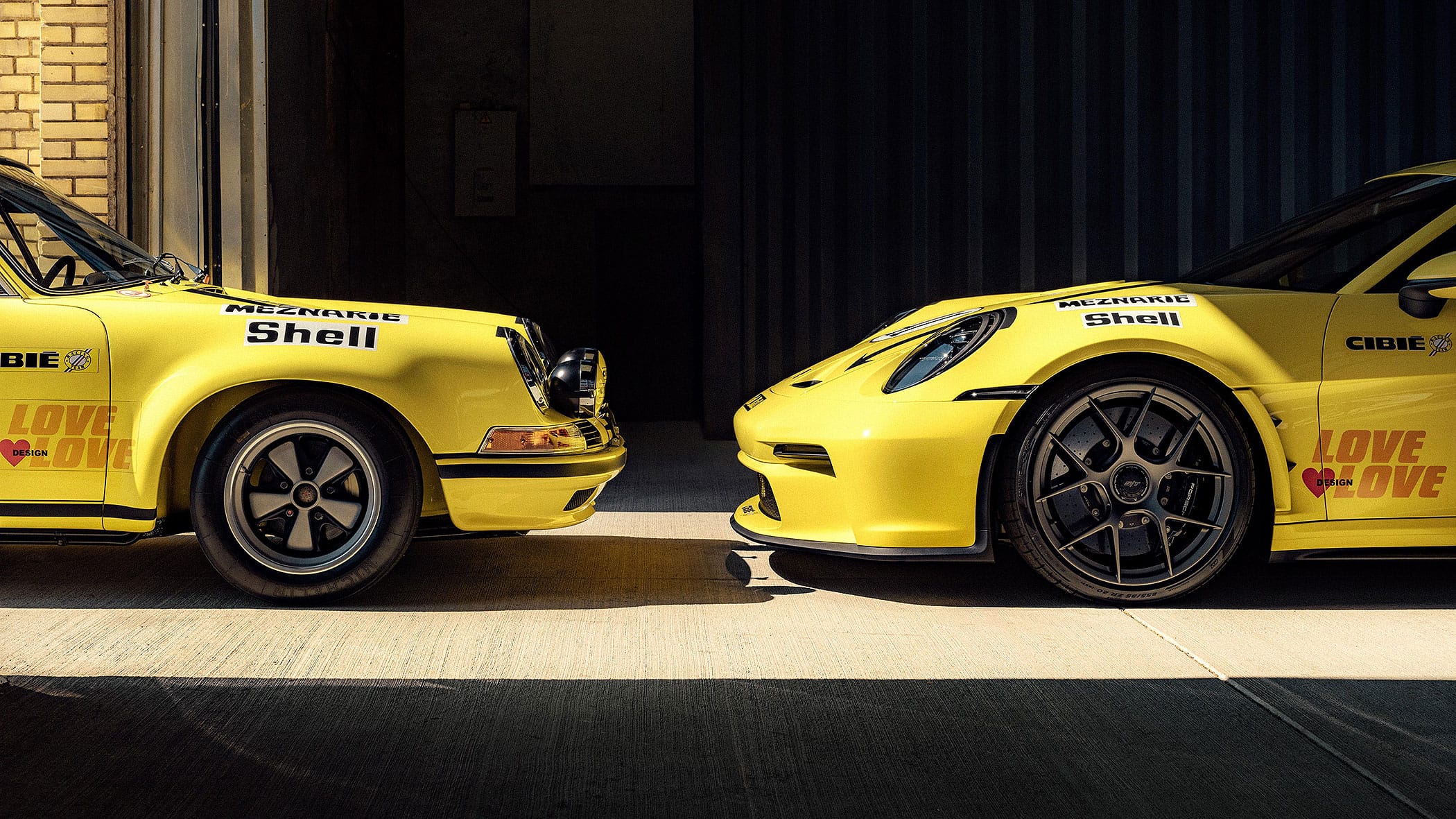 Porsche-911-S-T-und-992-in-Hellgelb-Code-117-So-sehen-Le-Mans-Sieger-aus