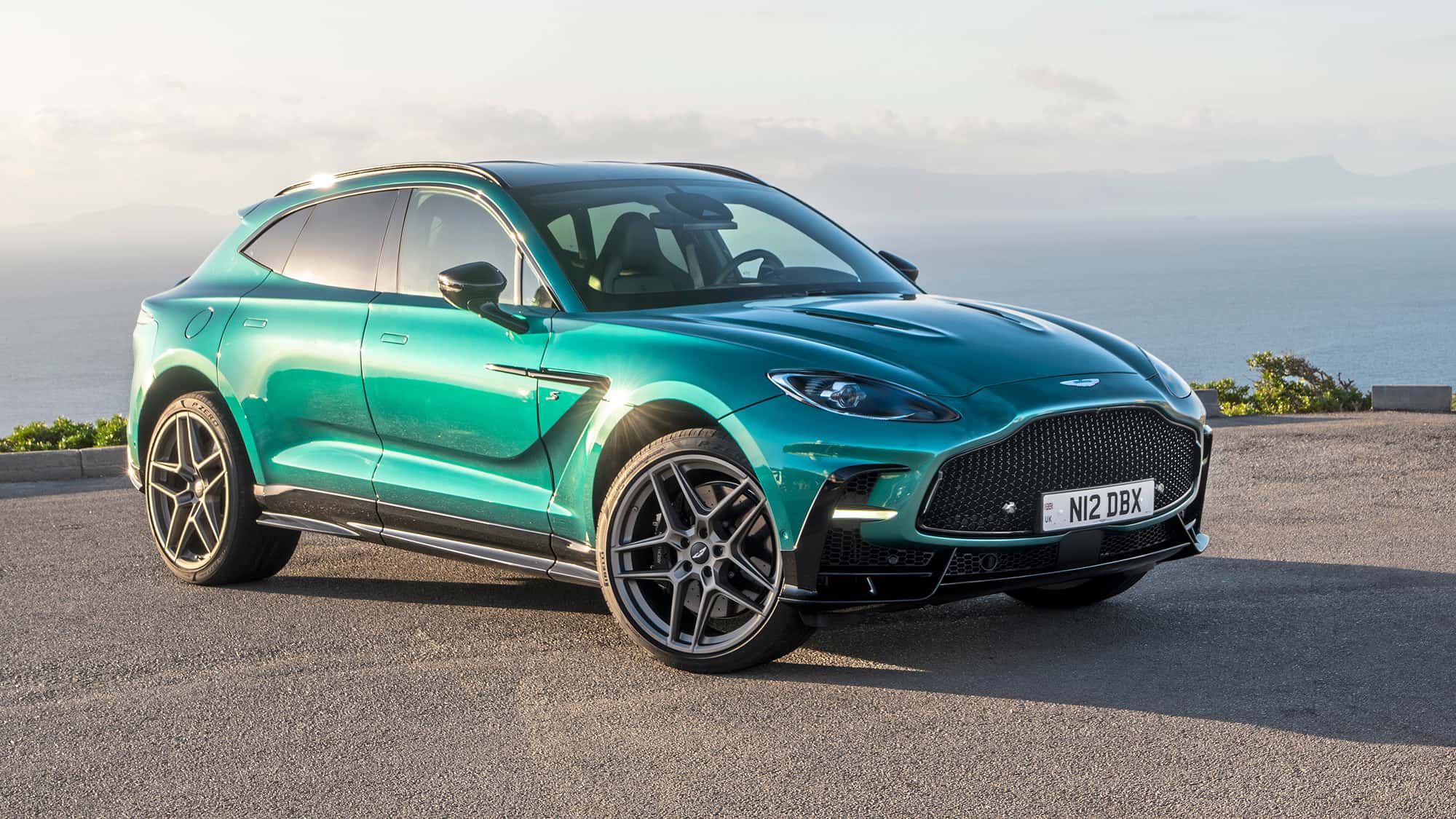 Aston-Martin-DBX-S-erster-Fahrtest-Mehr-Punch-mehr-Pr-zision-mehr-Faszination