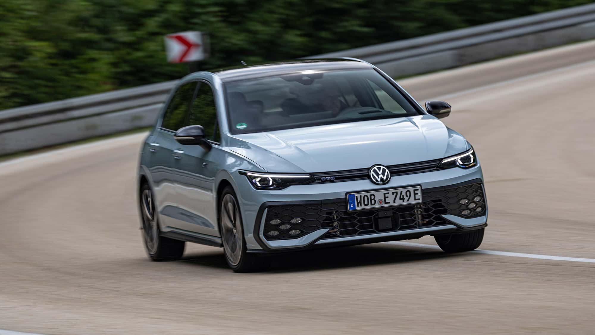 GTI-trifft-Stromkabel-Golf-GTE-mit-Power-doch-wo-bleibt-der-Puls-