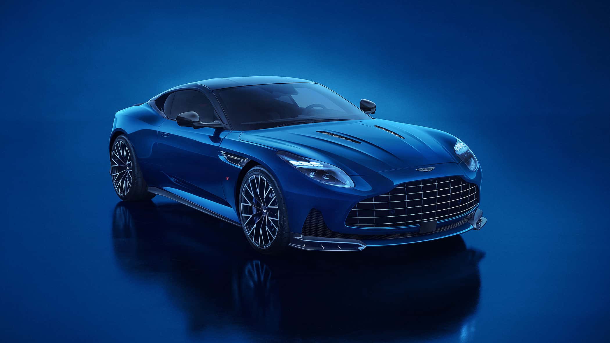 Aston-Martin-DB12-S-An-dem-kommt-keiner-vorbei