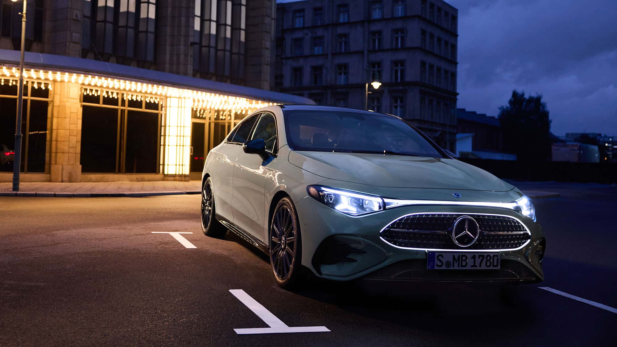 Neuer-Mercedes-CLA-Hybrid-Jetzt-auch-mit-Verbrenner-Motoren-zum-Sparpreis