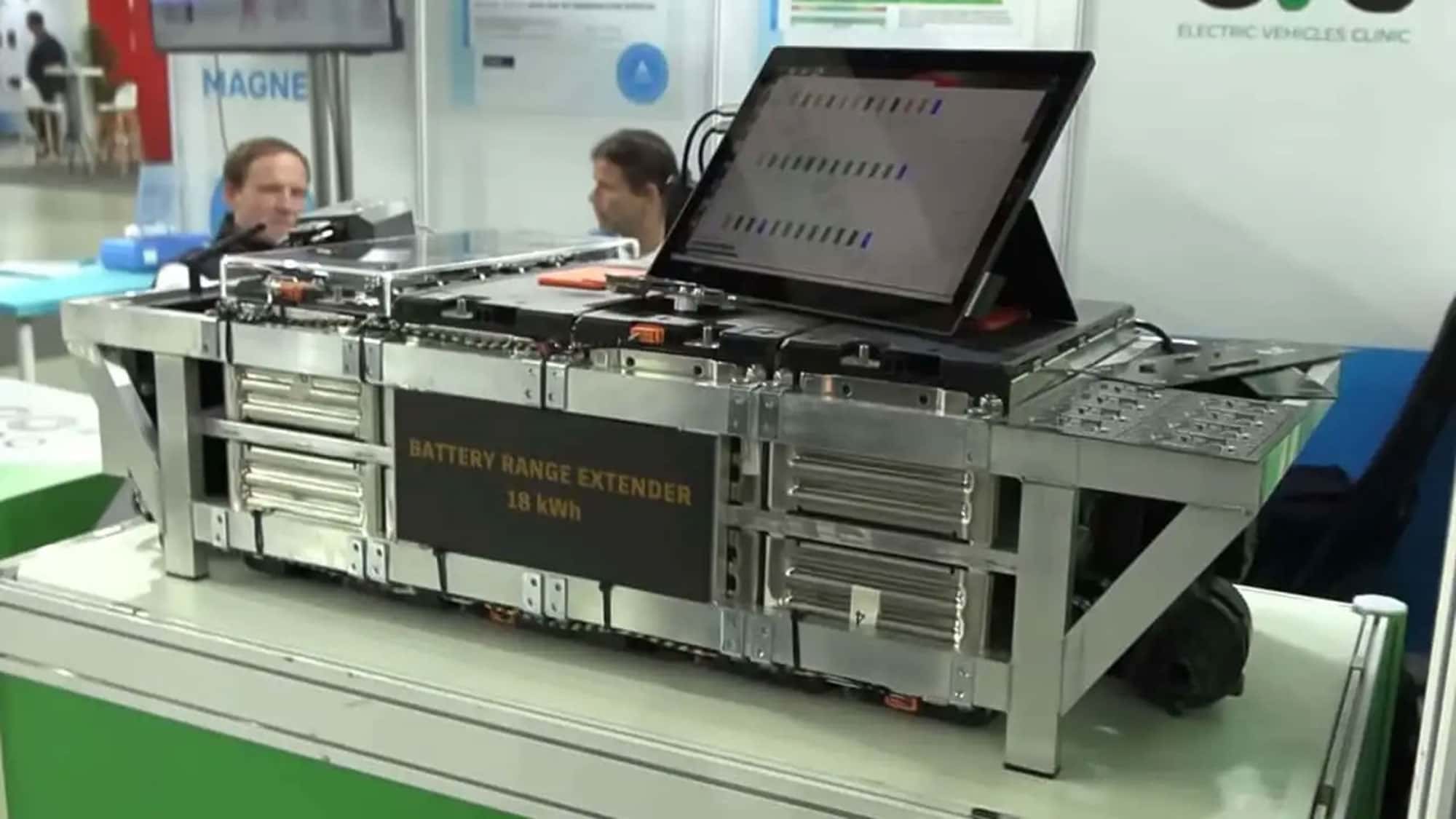 Range-Extender-Akku-von-EV-Clinic-Zusatzbatterie-f-r-92-Extra-Kilometer