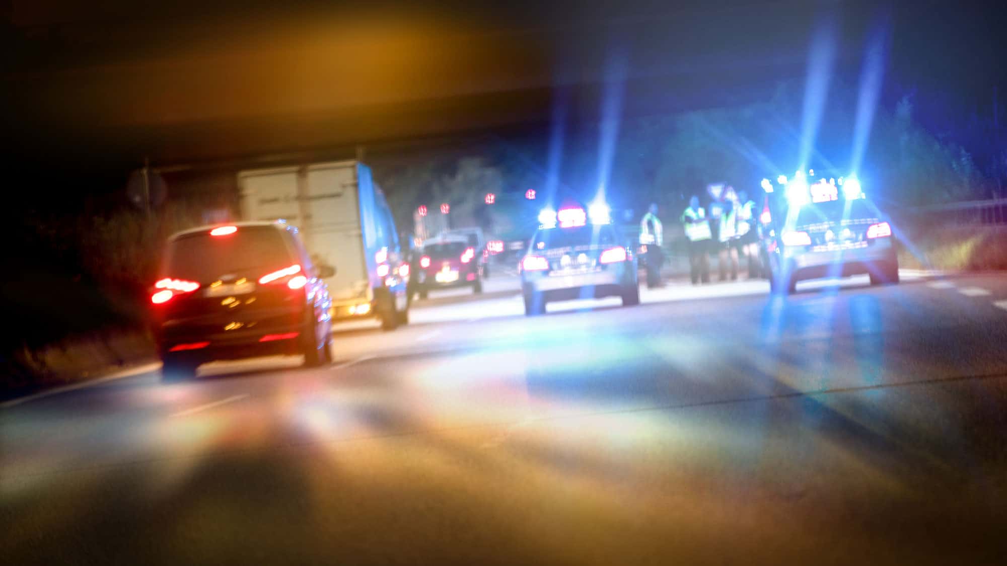 leichenteile-auf-der-fahrbahn-polizei-sperrt-a45-nach-gruselfund