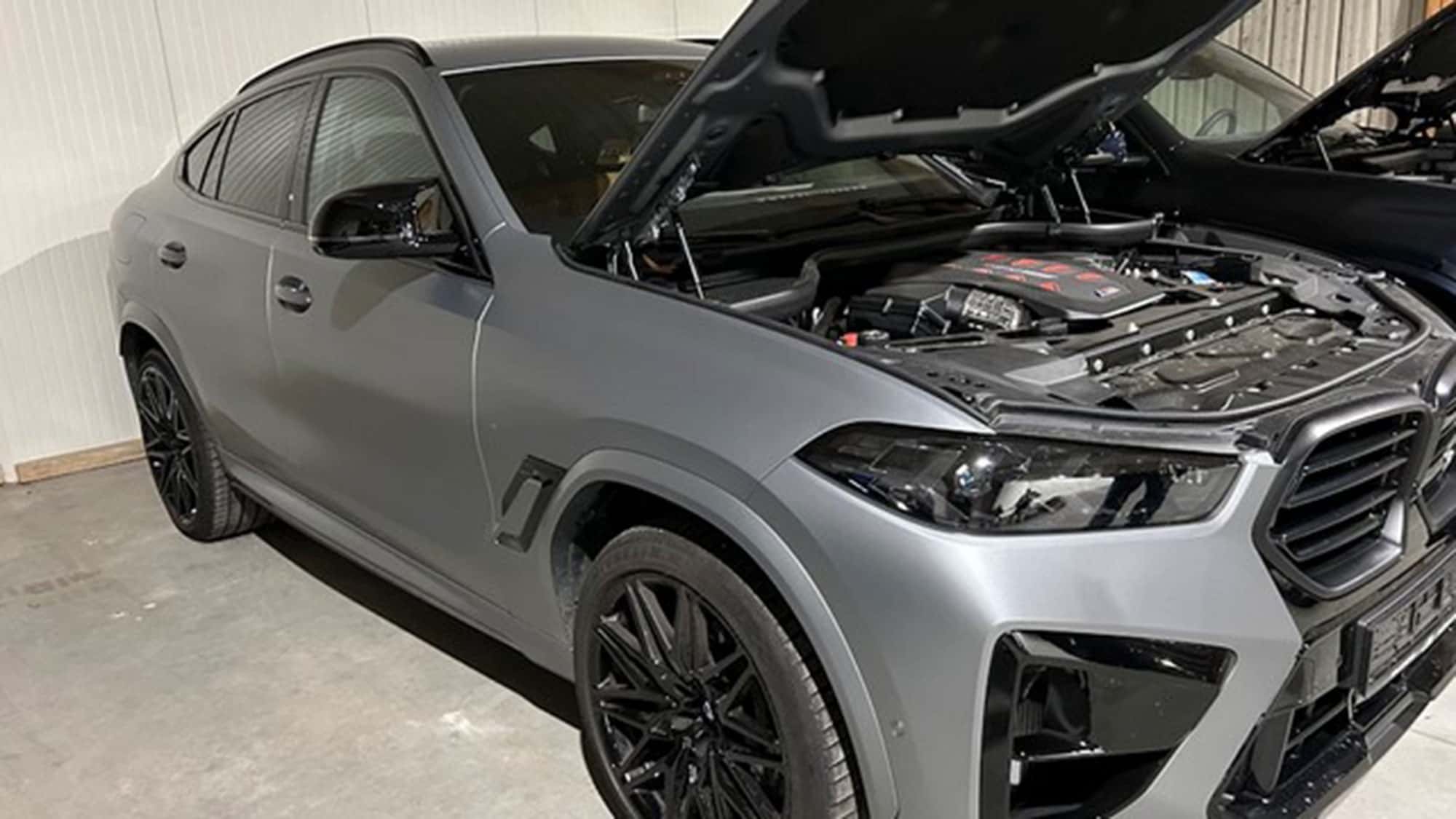 Illegaler-Pkw-Export-nach-Russland-Zoll-beschlagnahmt-Luxus-Autos-und-Millionen-Werte