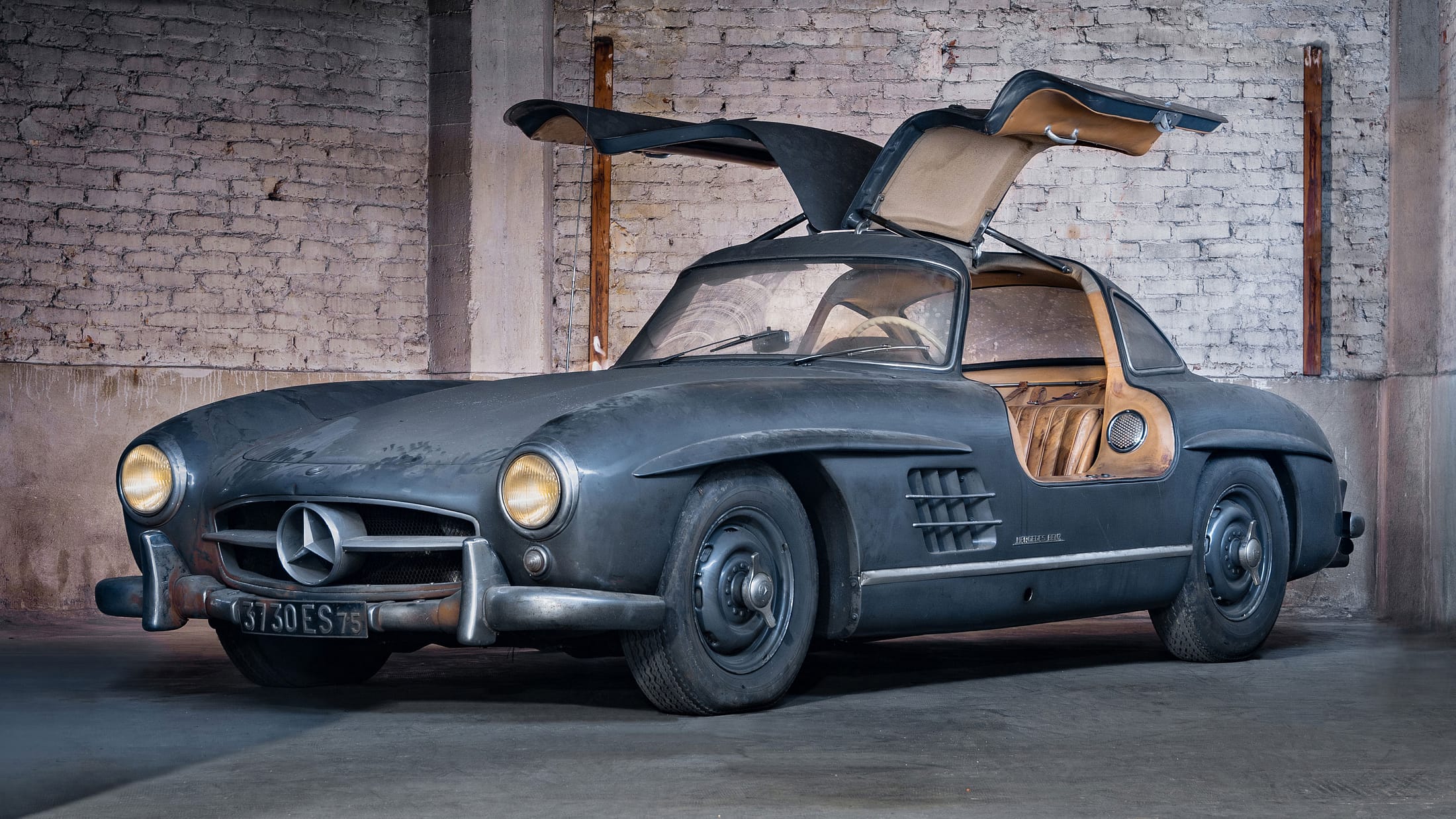Mercedes-Benz-300-SL-Gullwing-W-198-Auktion-Fl-gelt-rer-mit-34-000-km-zu-verkaufen