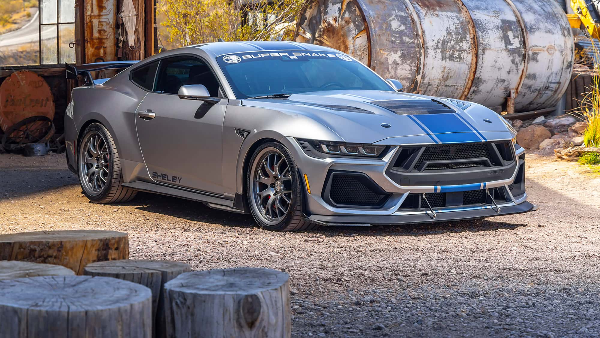 Shelby-American-Super-Snake-auf-Mustang-Basis-Ja-das-ist-tats-chlich-die-zahme-Version