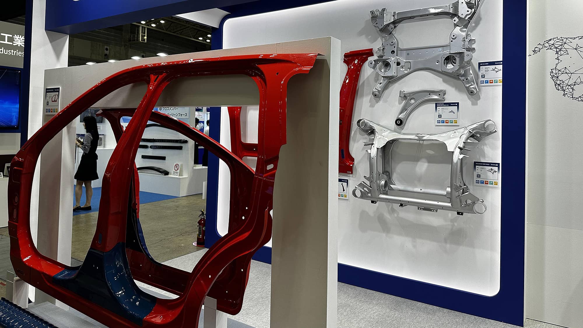 Gigastamping-n-chster-Schritt-zum-Wegwerfauto-Werden-Autoteile-bald-gestempelt-