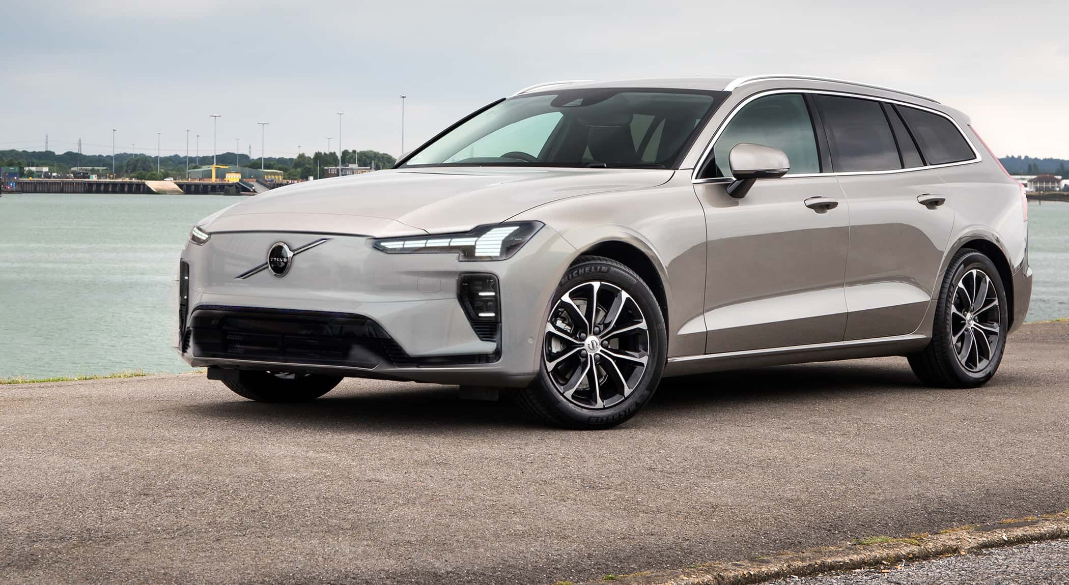 Volvo-EV60-ES60-gegen-A6-E-Tron-i5-und-EQE-Mit-E-Kombis-raus-aus-der-4-Zylinder-Falle