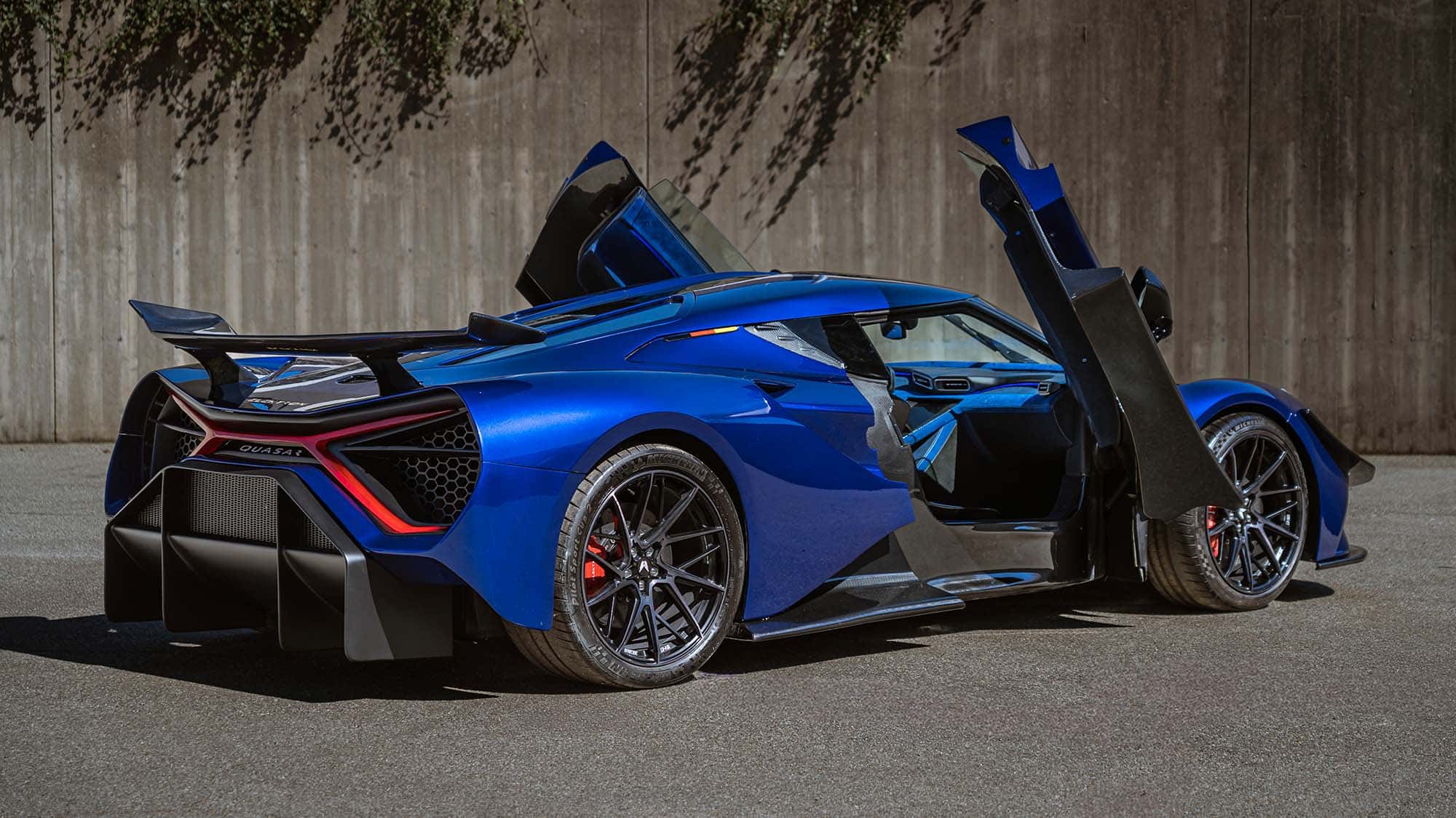 Elektron-Quasar-Elektro-Hypercar-2-413-PS-im-Hypercar-aus-Stuttgart