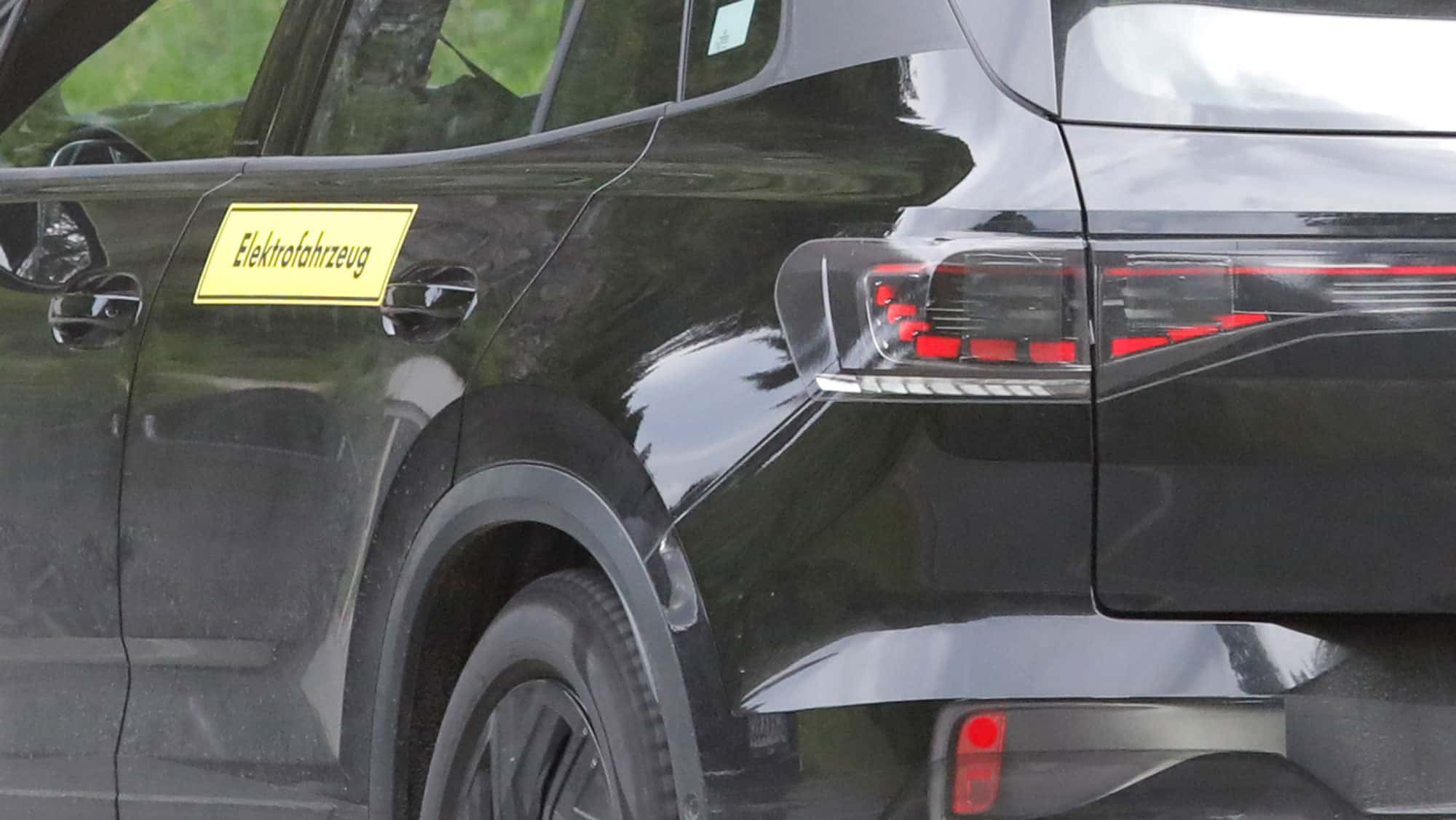 VW-macht-den-ID-4-neu-Hier-f-hrt-der-neue-VW-ID-Tiguan