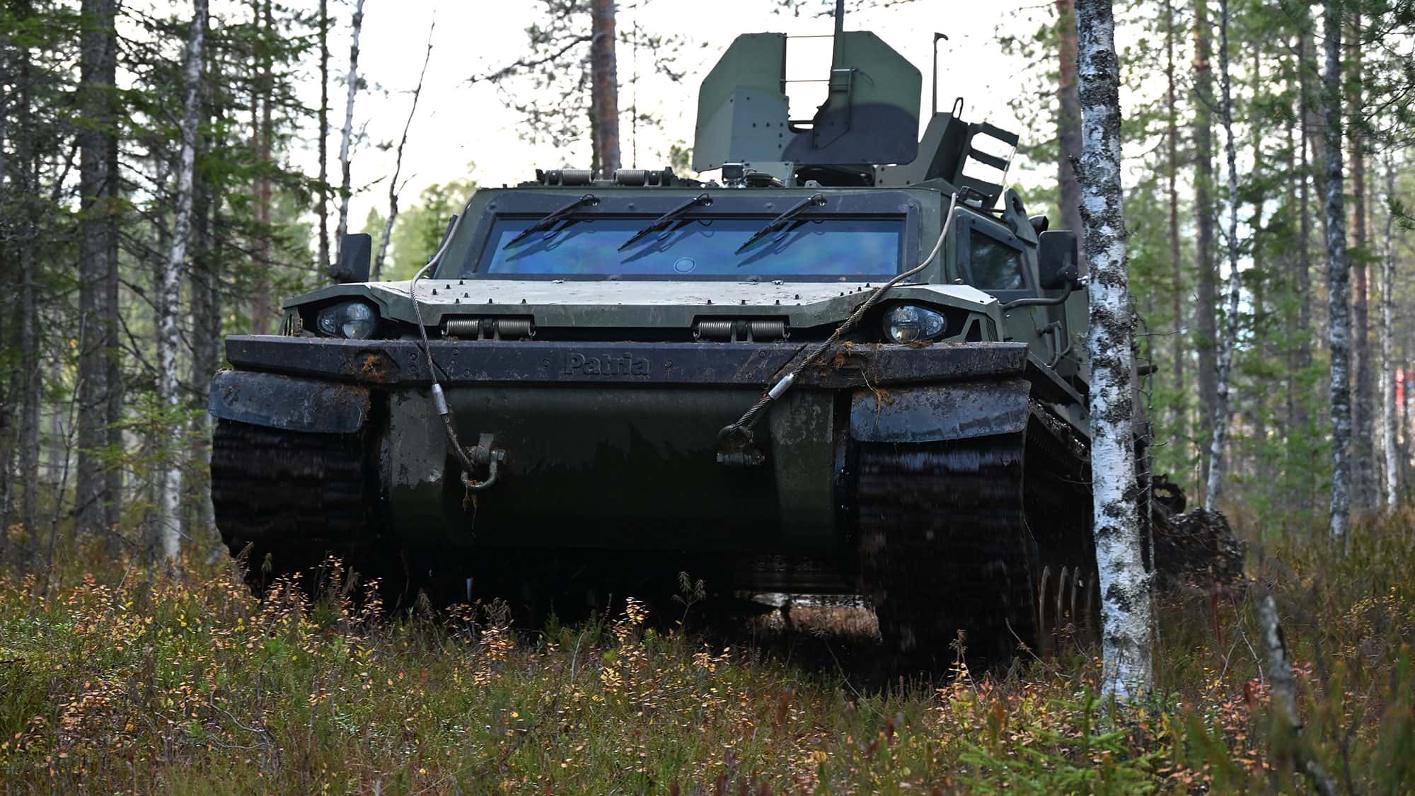 Patria-TRACKX-mit-Superfahrwerk-Das-kann-das-finnische-Sumpf-Monster-