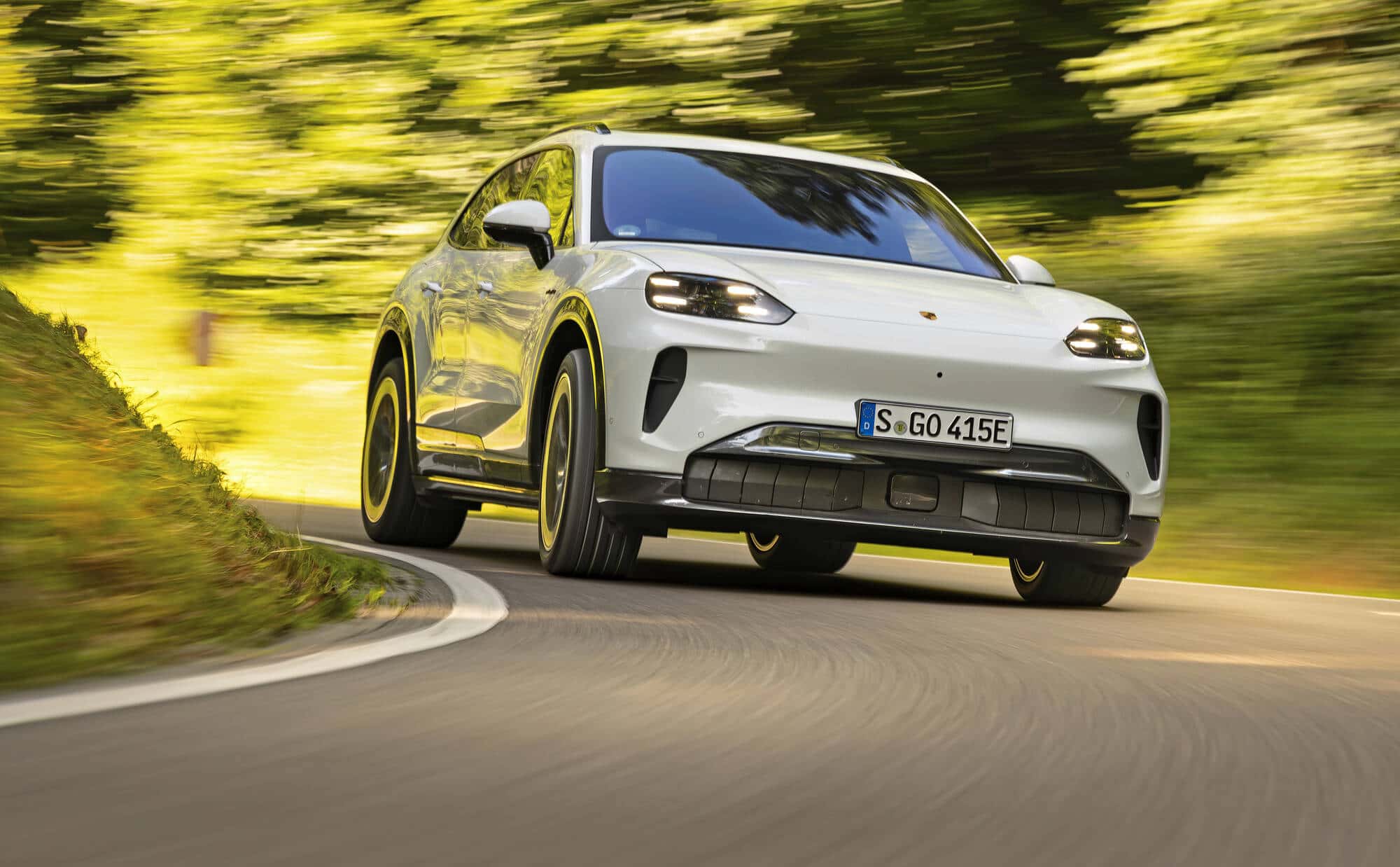 Porsche-Cayenne-Electric-im-Test-Wie-porschig-f-hrt-der-Elektro-Cayenne-