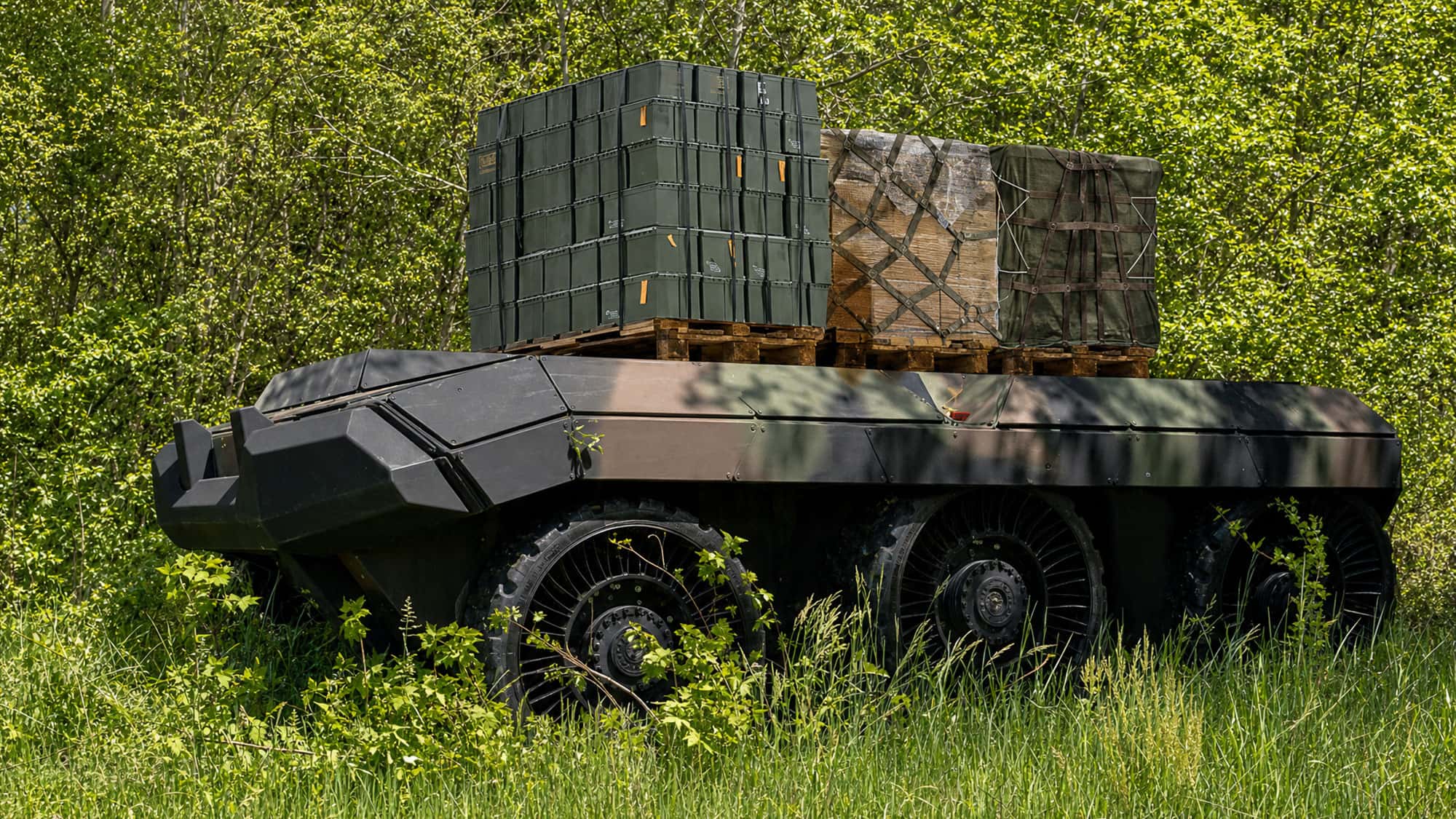 Dire-Wolf-f-r-US-Army-6x6-mit-Luftlos-R-dern-von-Michelin
