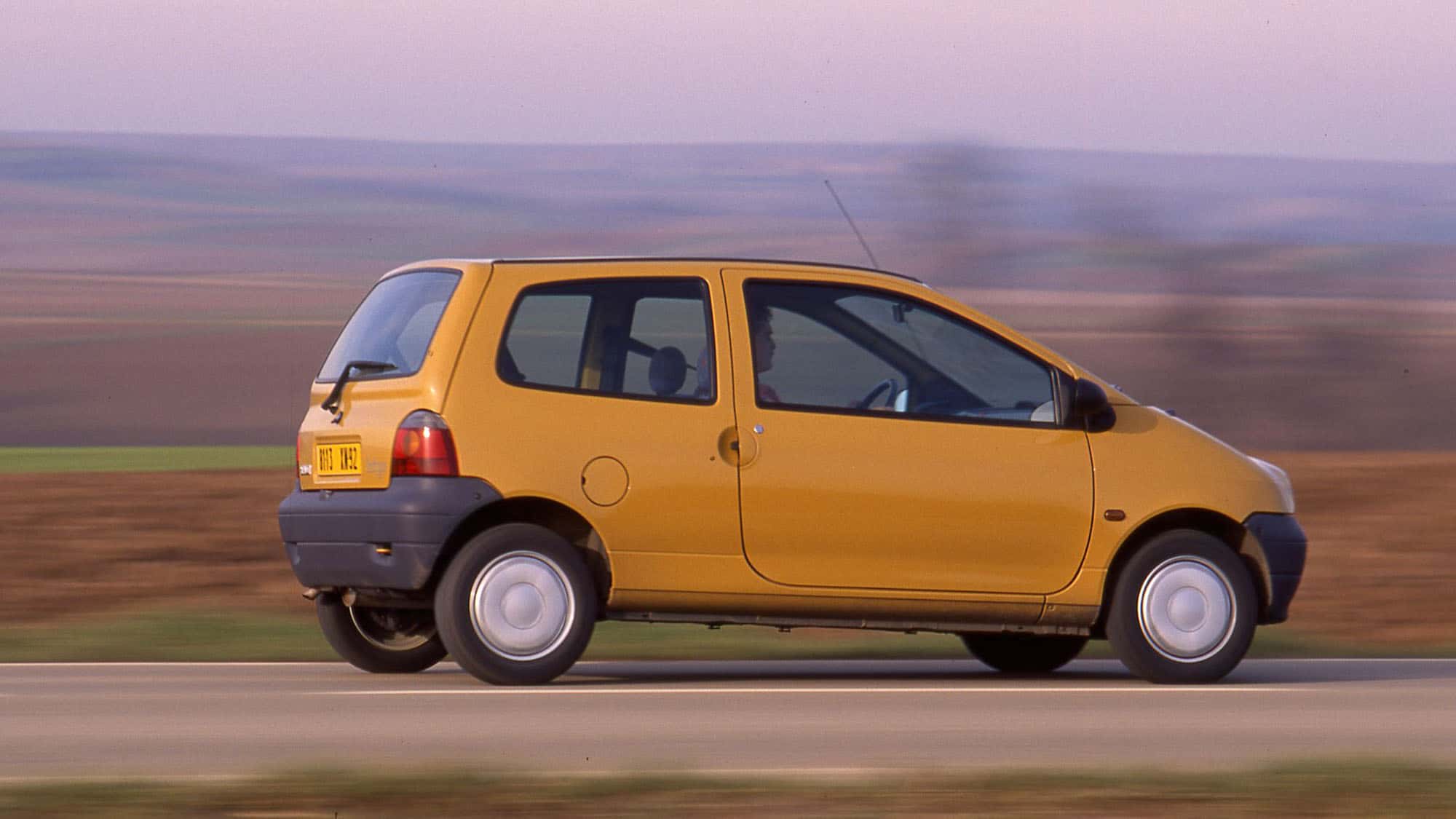 Renault Twingo in a historical test: A space revolution on four wheels