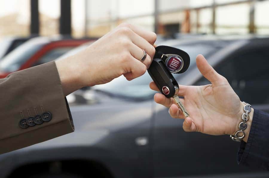 Autoverkauf-mit-oder-ohne-Kennzeichen-Auto-angemeldet-verkaufen-Ein-fataler-Fehler-