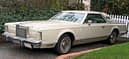 Lincoln Continental Mark V, Seitenansicht