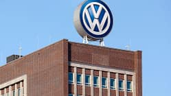 Hochhaus Logo Werk Wolfsburg Verwaltung