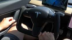 Yoke-Lenkrad für Tesla Model 3 und Model Y von Hansshow, 2021, Tesla, Model 3 Yoke-Lenkrad für Tesla Model 3 und Model Y vom chinesischen Hersteller Hansshow