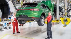 Porsche Werk Leipzig Macan