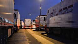 11/2022, Parkender Lkw auf Autobahn Parkender Lkw auf Autobahn