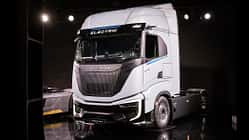 Iveco S-eWay Sattelzugmaschine