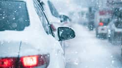 Schnee Stau Autobahn