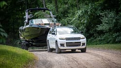 Jeep Grand Cherokee L Summit Reserve, MY 2024, Boot, Anhänger, 02/2026 Jeep Grand Cherokee L Summit Reserve, Modelljahr 2024