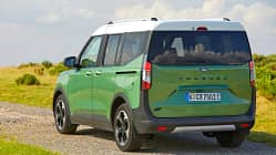 03/2026 Ford E-Tourneo Courier