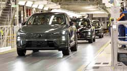 Volvo EX60 Produktion Fertigung Werk Torslanda Gigacasting