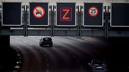 Schilderbrücke Autobahn Cyberangriff