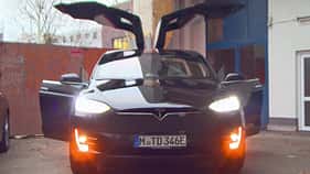 Tesla Model X, Easter-Egg, Geheimmodus