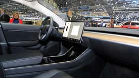 Tesla Model 3 Sitzprobe 2018