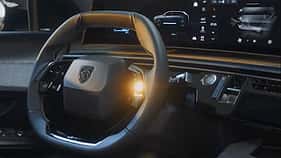 Peugeot E-5008 Teaser
