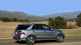 Mercedes ML 63 AMG 2012 Test